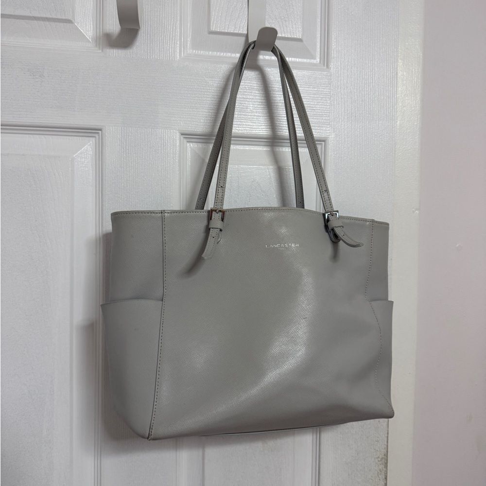 Chic Gray Leather Laptop Tote by Longchamp